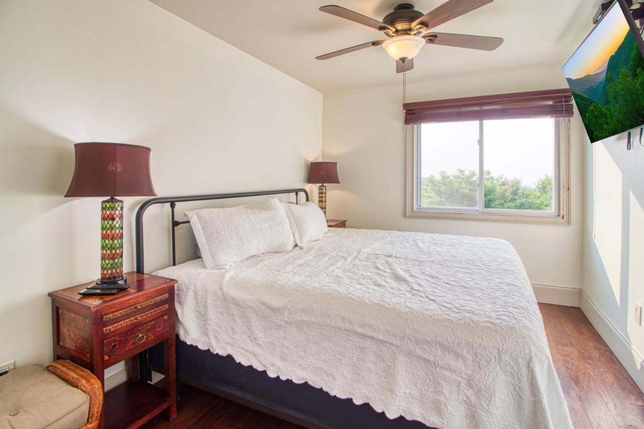 Villa Breathtaking Sunsets, Views, Pool, Heaven Awaits! Gatlinburg Exterior foto