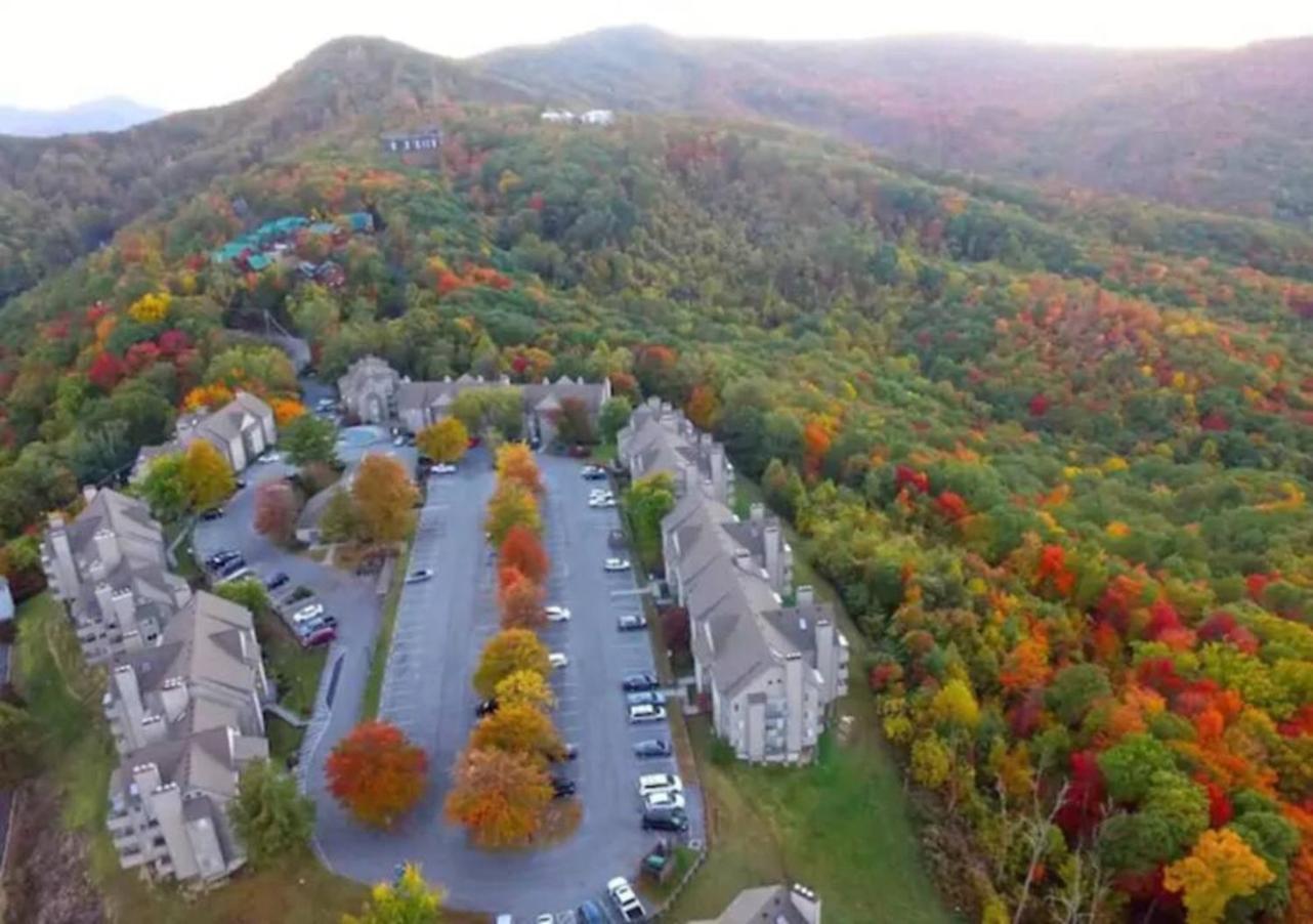 Villa Breathtaking Sunsets, Views, Pool, Heaven Awaits! Gatlinburg Exterior foto